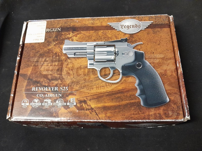 Umarex Legends S25 CO2 Pellet Revolver
