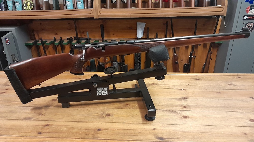 PRE OWNED ANCHUTZ 14-18 STUTZEN .22LR
