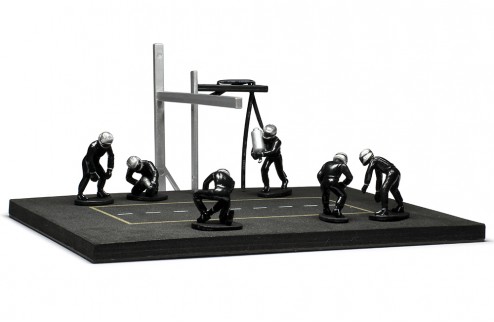 CONJUNTO MECÂNICO PITSTOP COM 6 ESTATUETAS + POSTE E CABOS - PRETO