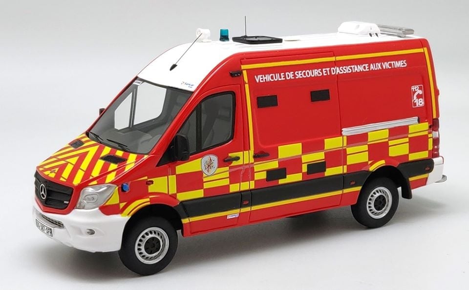 MERCEDES BENZ SPRINTER 4X4 SANICAR VSAVH SDIS 38 ISERE 