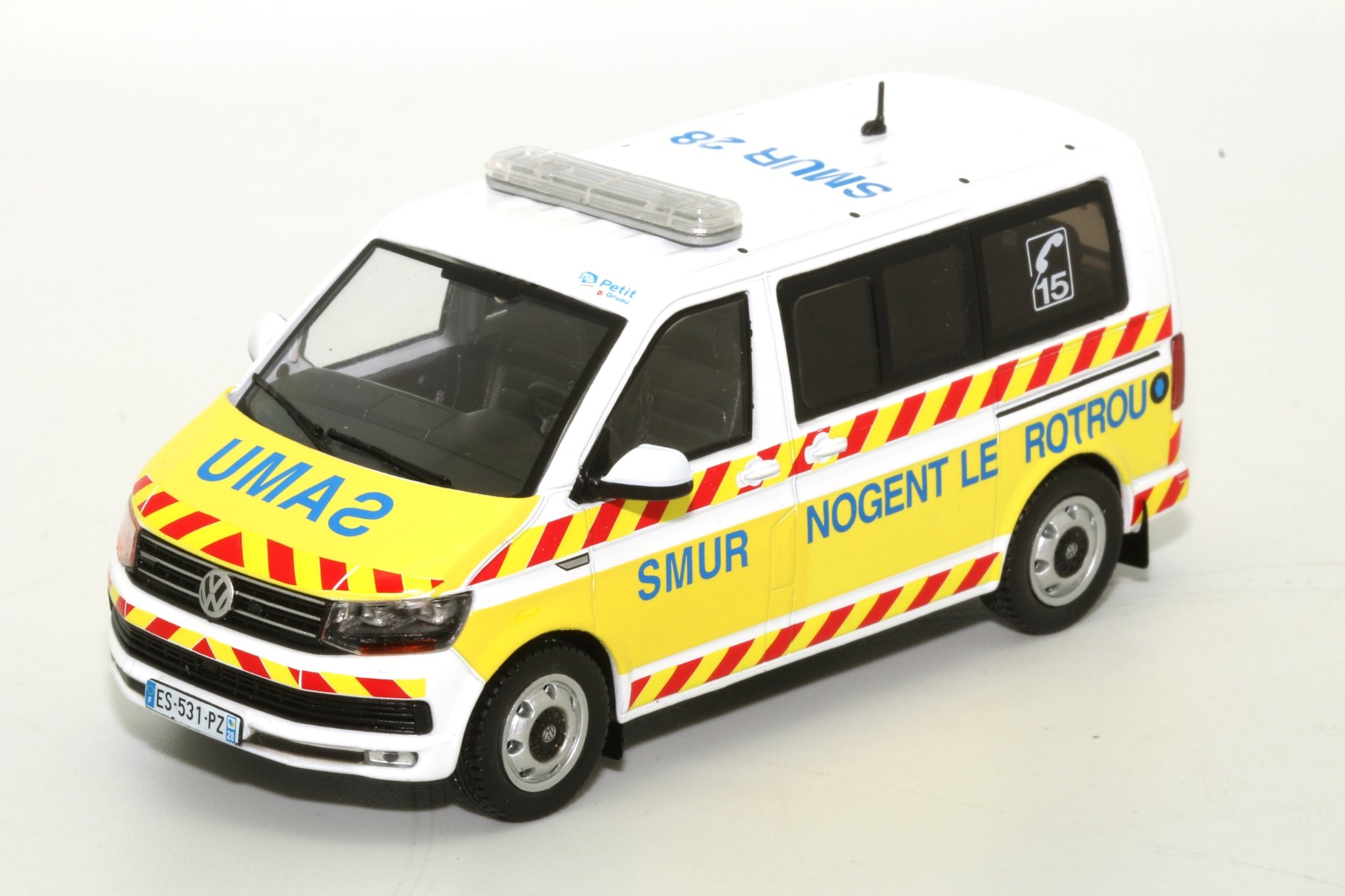 VW T6 SAMU 28 EURE ET LOIR-NOGENT LE ROTROU ODEON 088 SERIE LIMITADA A 500 PCS 
