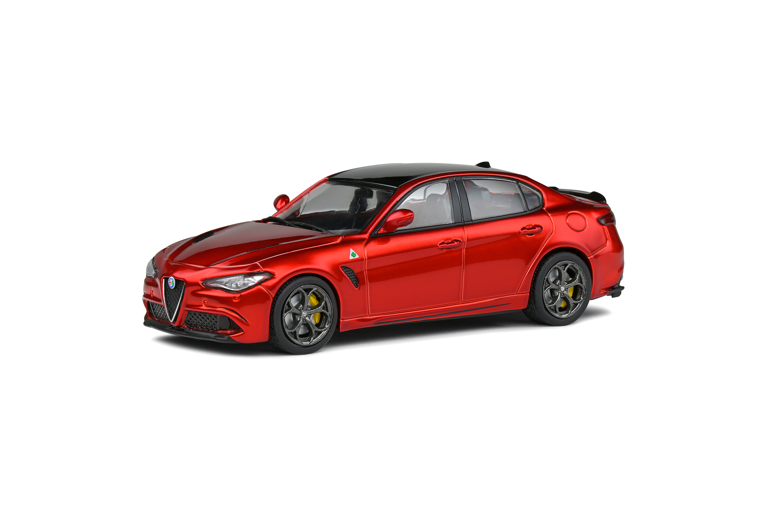 ALFA ROMEU GUILIA QUADRIFOGLIO