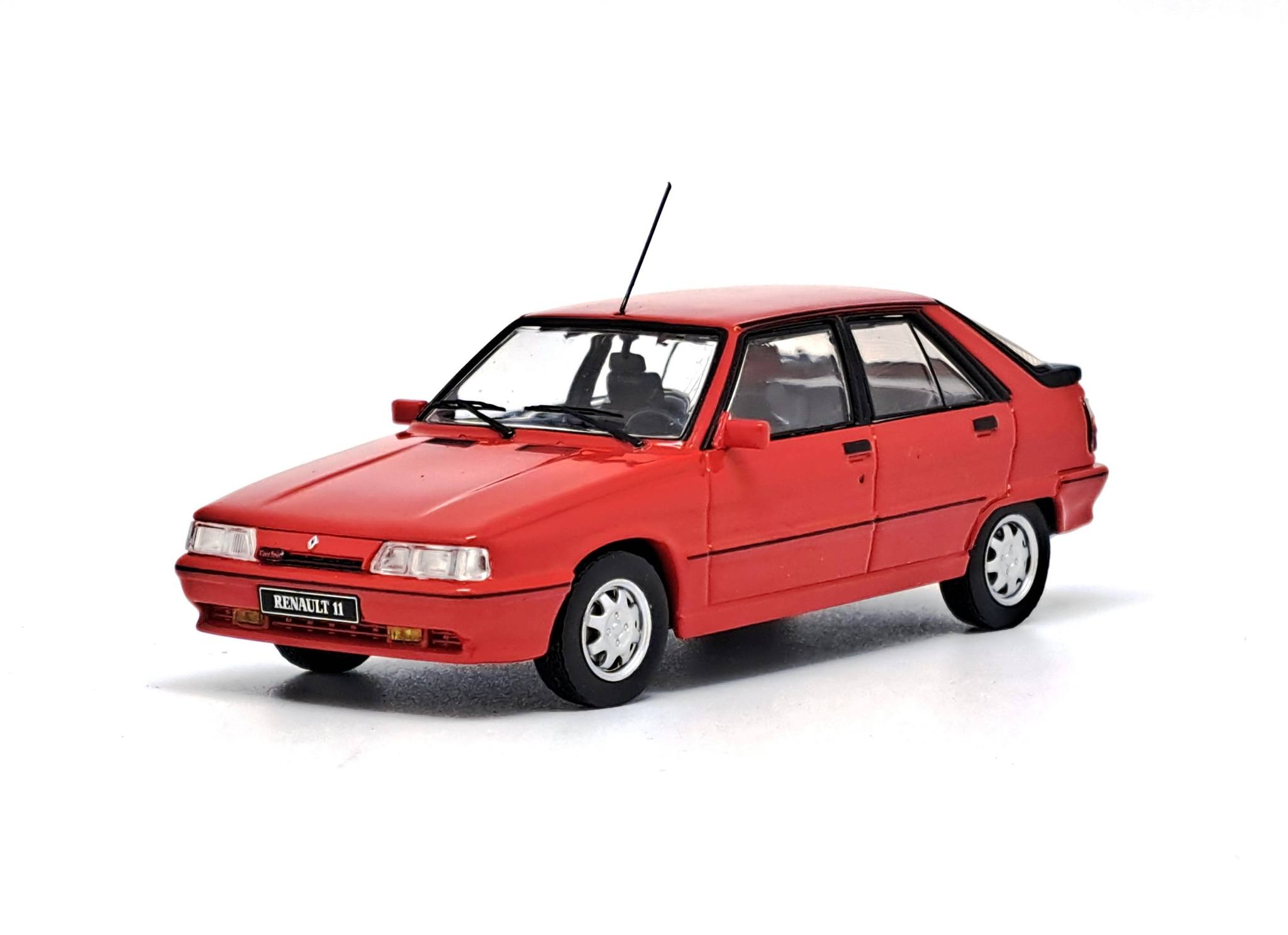 Renault 11 Turbo 5 Portes 1988 Rouge edição limitada a 504 peças 