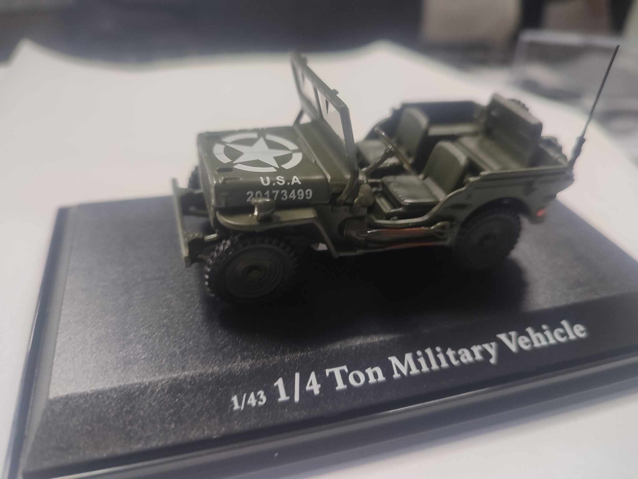 JEEP OUVERTE 6 JUIN 1944 