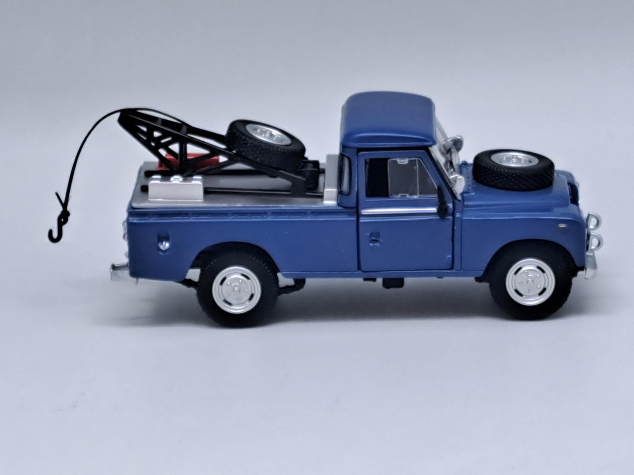 Land Rover Series III Pick-up Blue 