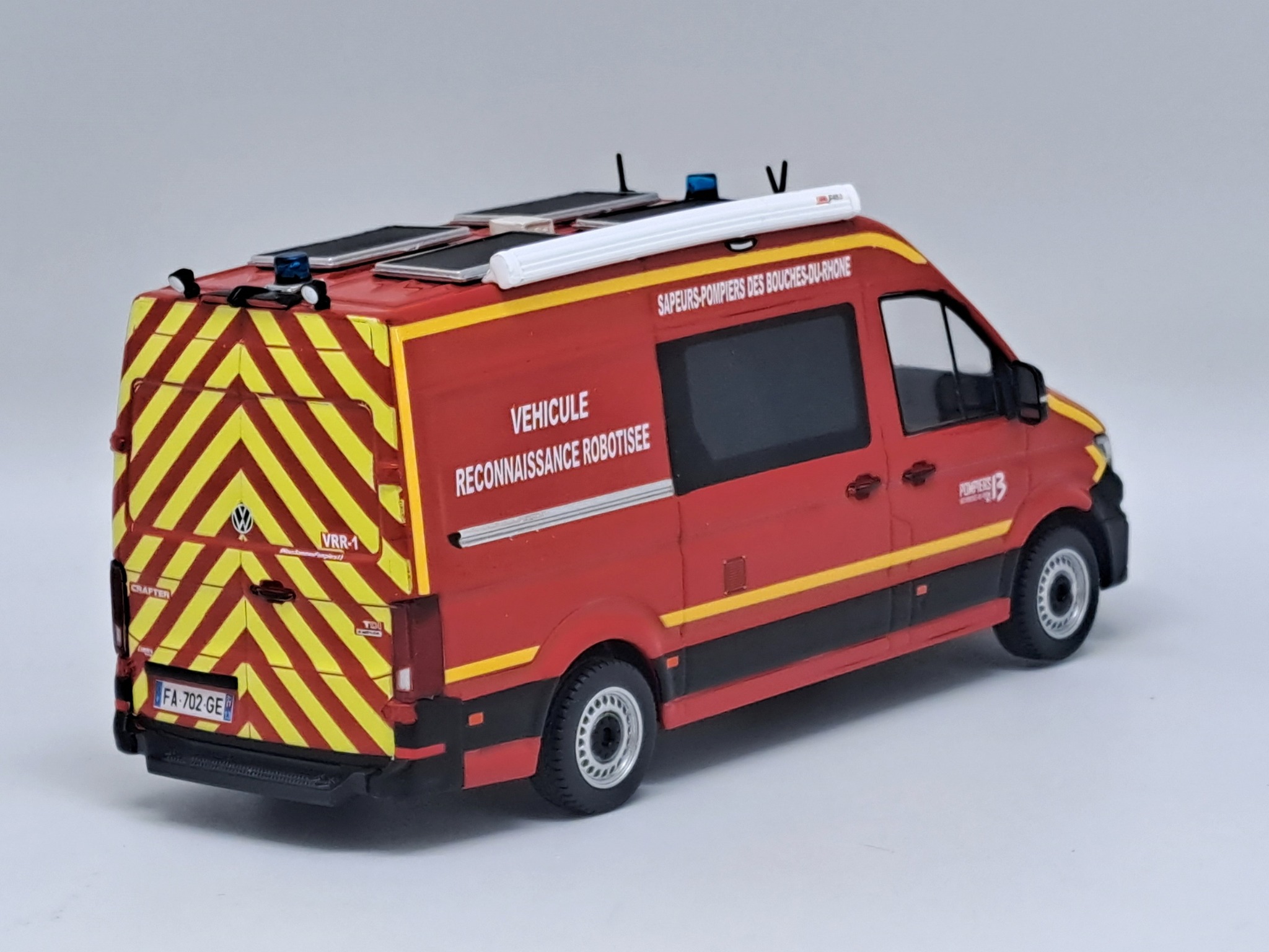 Volkswagen Crafter L2H2 Lanery VRR (Veículo de Reconhecimento Robótico) Sdis "13 - Bouches-du-Rhône" - Edição limitada a 504 peças. 