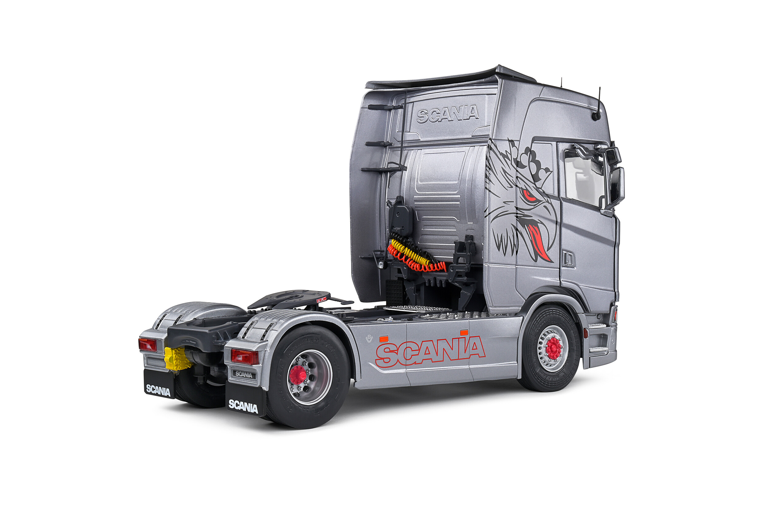 SCANIA 580S HighLine – Custom silver – 2023 S2400305