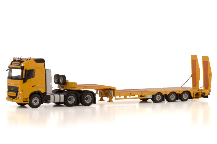 VOLVO FH5 GLOBETROTTER 6X2 TAG AXLE SEMI LOW LOADER COM RAMPAS - 3 EIXOS Linha Premium;