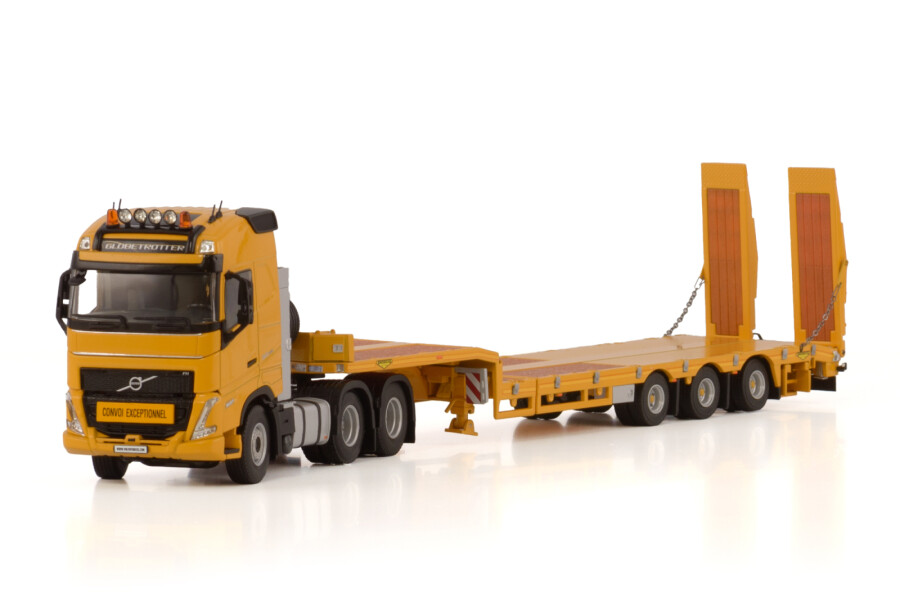 VOLVO FH5 GLOBETROTTER 6X2 TAG AXLE SEMI LOW LOADER COM RAMPAS - 3 EIXOS Linha Premium;  
