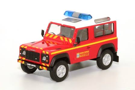 LAND ROVER DEFENDER COURT BMPM