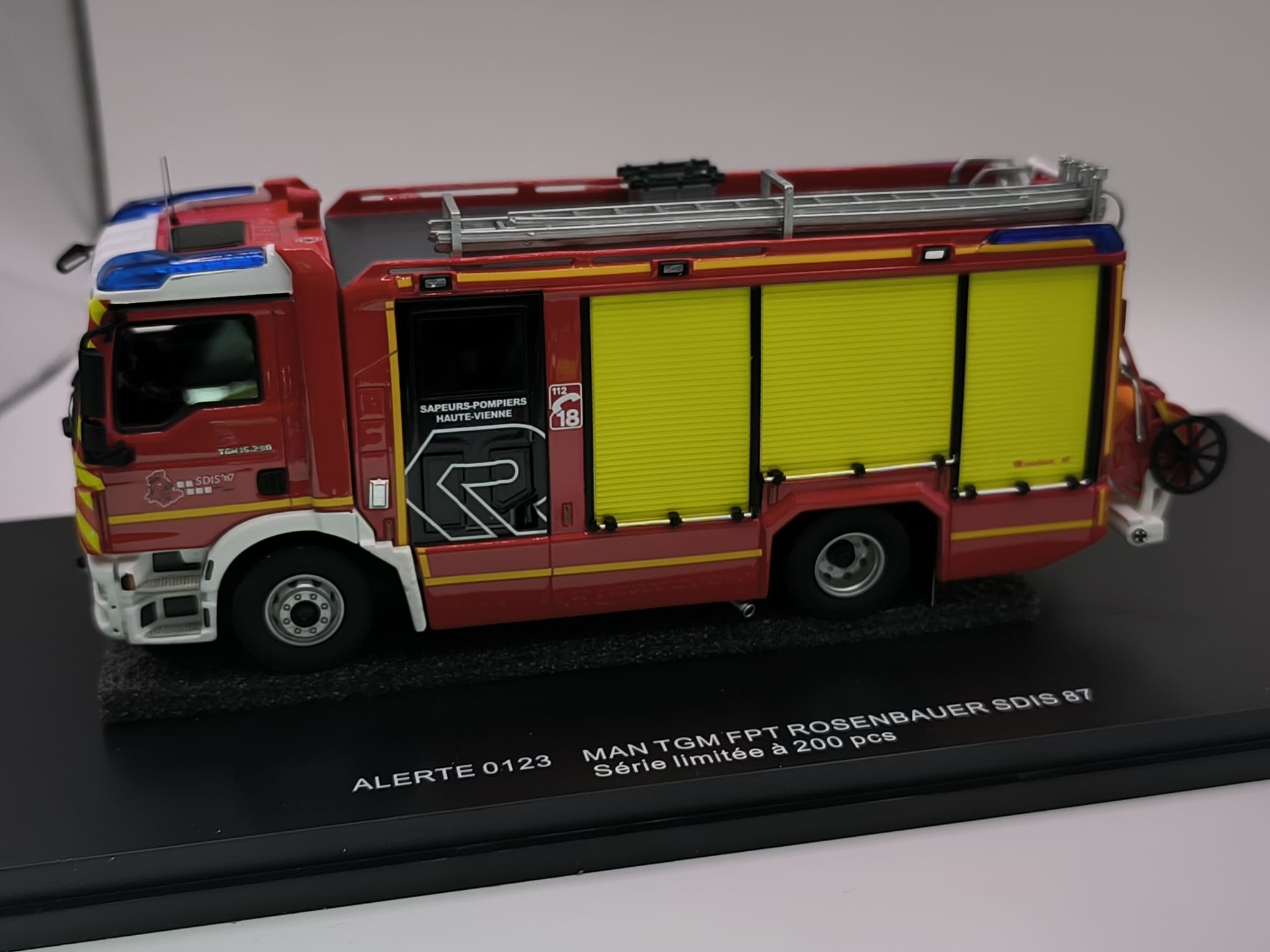MAN TGM FPT ROSENBAUR SDIS 87 SERIE LIMITADA A 200 PEÇAS ALERTE 0123