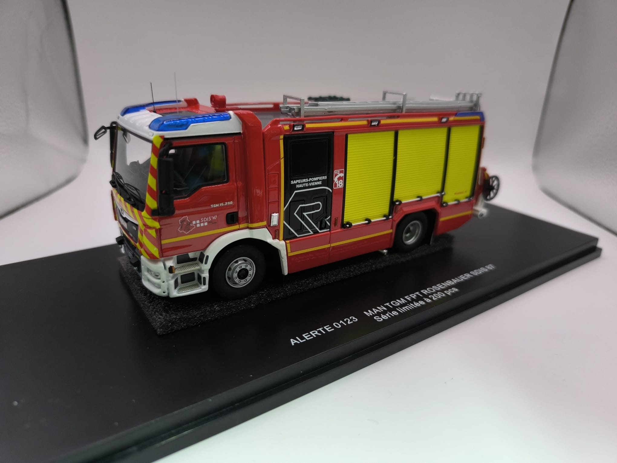 MAN TGM FPT ROSENBAUR SDIS 87 SERIE LIMITADA A 200 PEÇAS ALERTE 0123