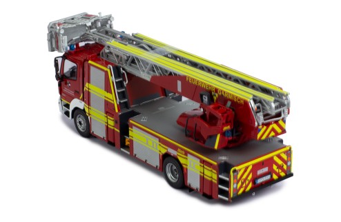 Mercedes Atego DLK 23 12 Metz, volunteers fire brigade GarmischPartenkirchen  