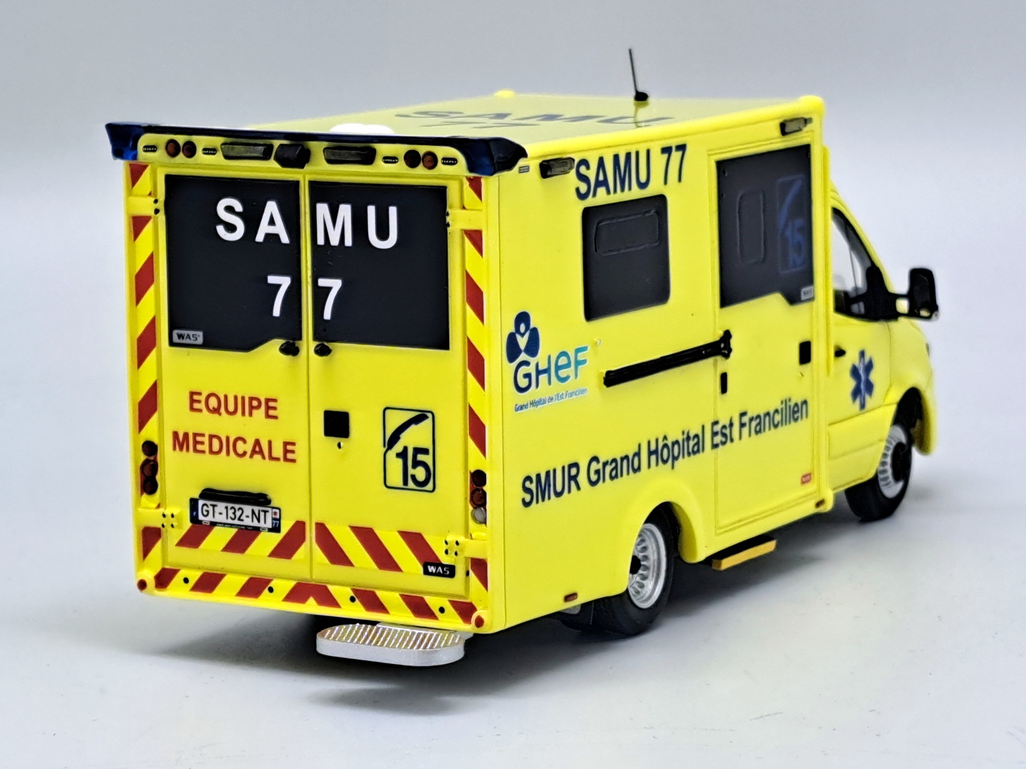 Mercedes-Benz Sprinter WAS Ambulance de Réanimation SAMU 77 - Seine-et-Marne - EDIÇÃO LIMITADA A 250 PEÇAS