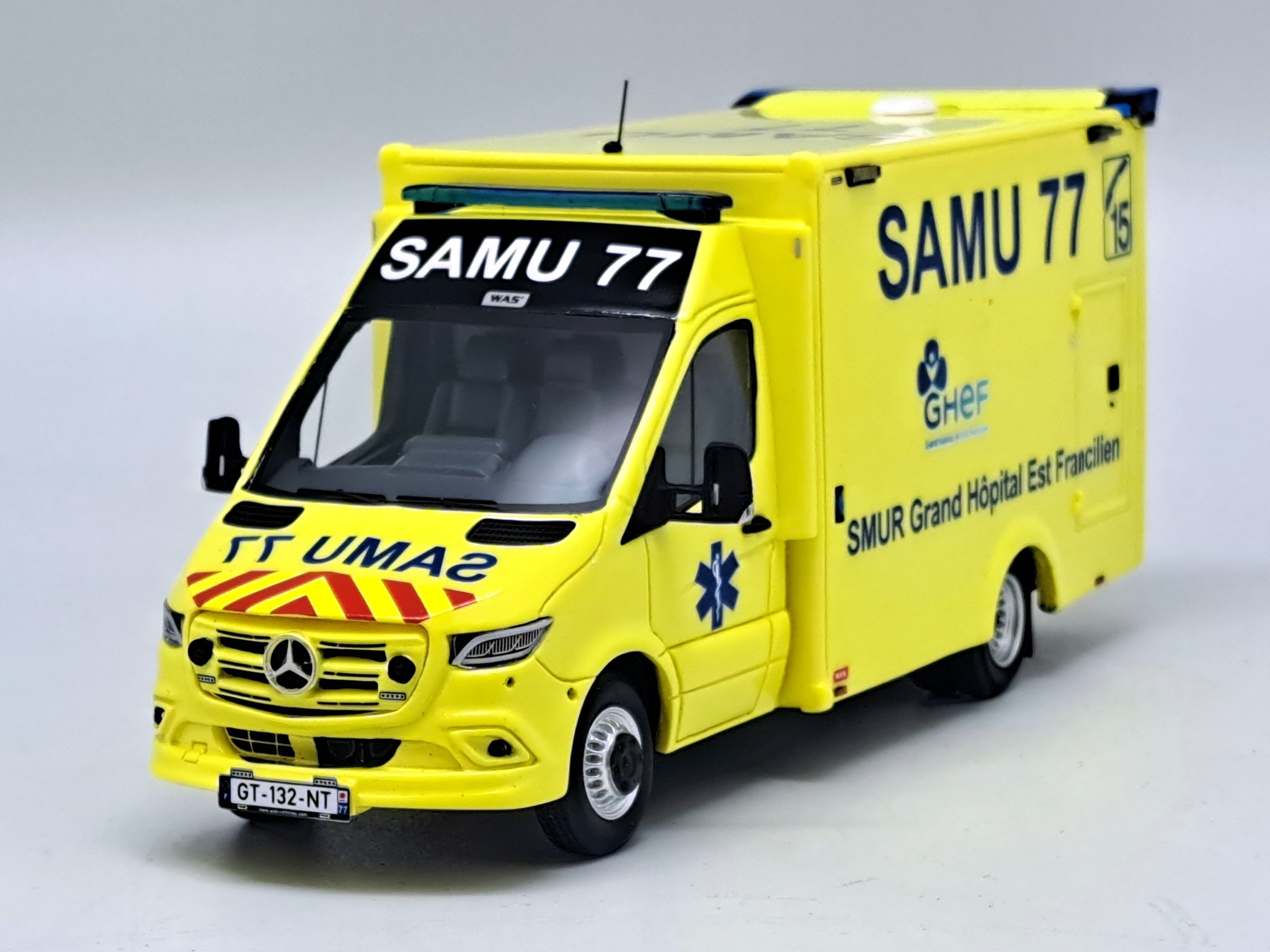 Mercedes-Benz Sprinter WAS Ambulance de Réanimation SAMU 77 - Seine-et-Marne - EDIÇÃO LIMITADA A 250 PEÇAS
