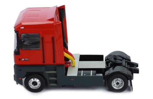 RENAULT MAGNUM RED 