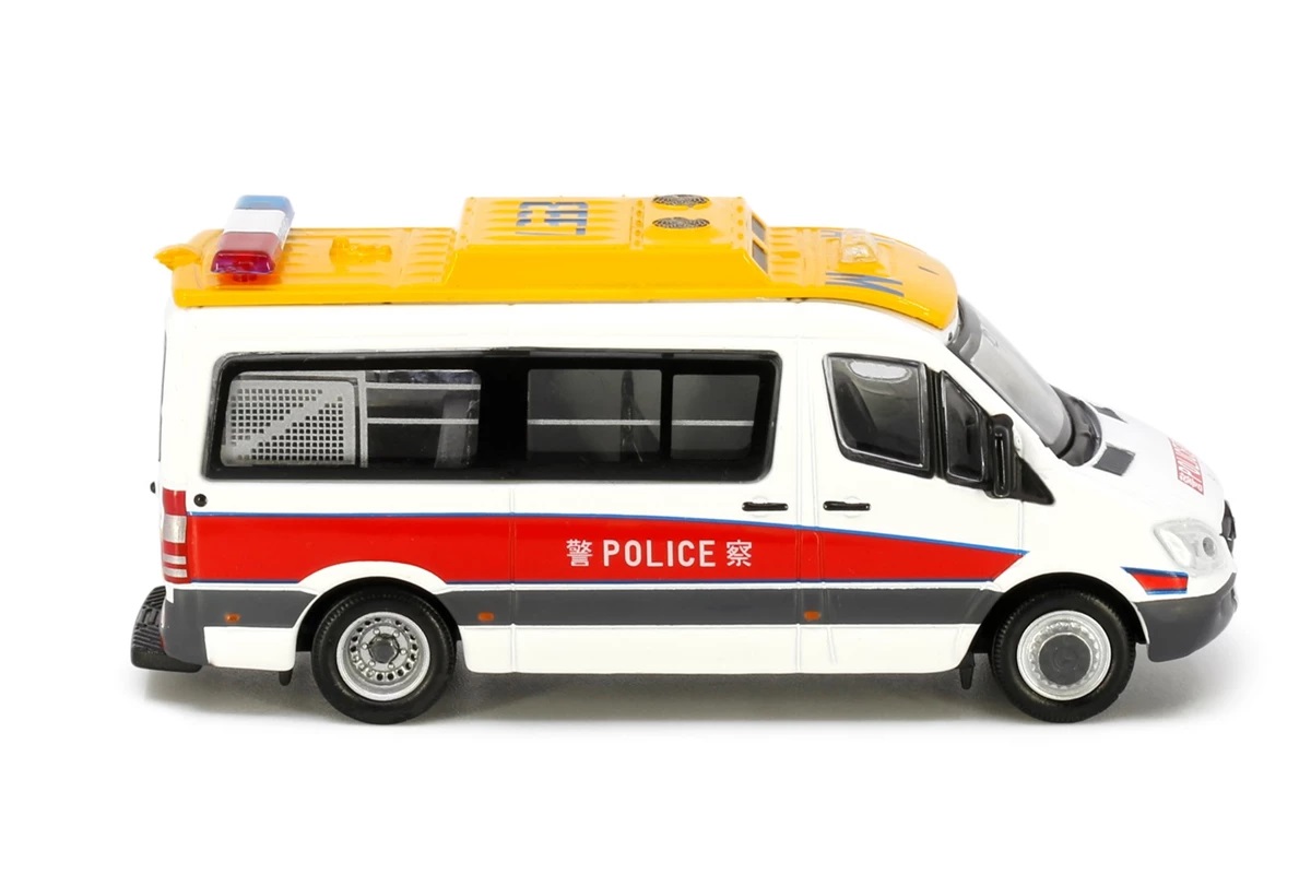 MERCEDES-BENZ SPRINTER HONG KONG POLICE AIRPORT DISTRICT AM8557 ATC65350 