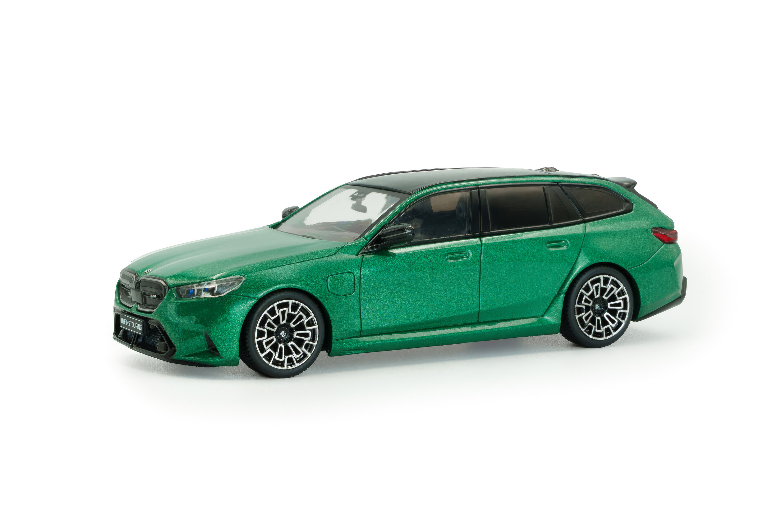 BMW M5 Touring – Verde Ilha de Man – 2024