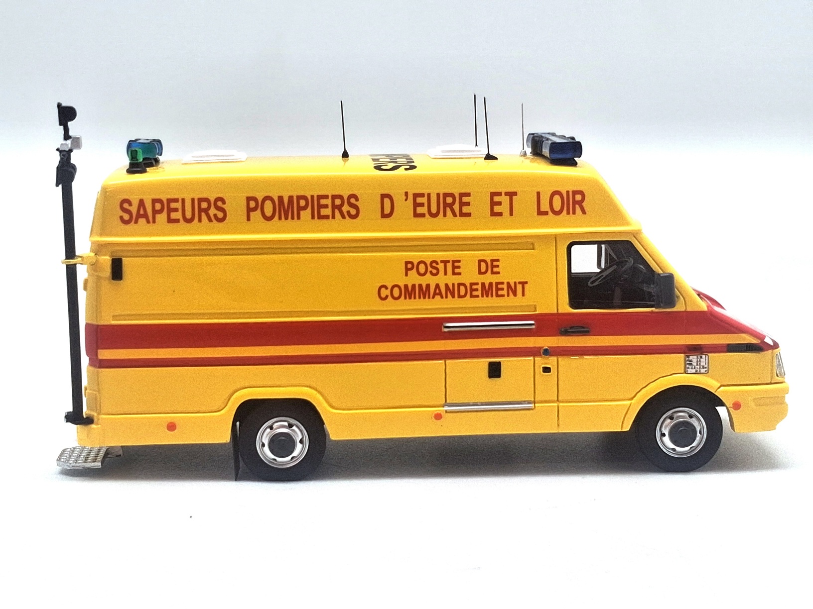 Iveco Daily TIB VPC Sdis "28 - Eure-et-Loir" EDIÇÃO LIMITADA A 175 PEÇAS