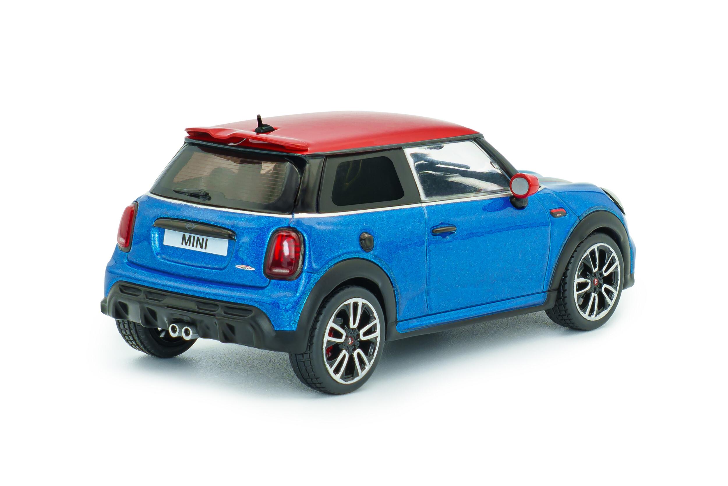 Mini Cooper John Cooper Works – Azul Metálico – 2023 