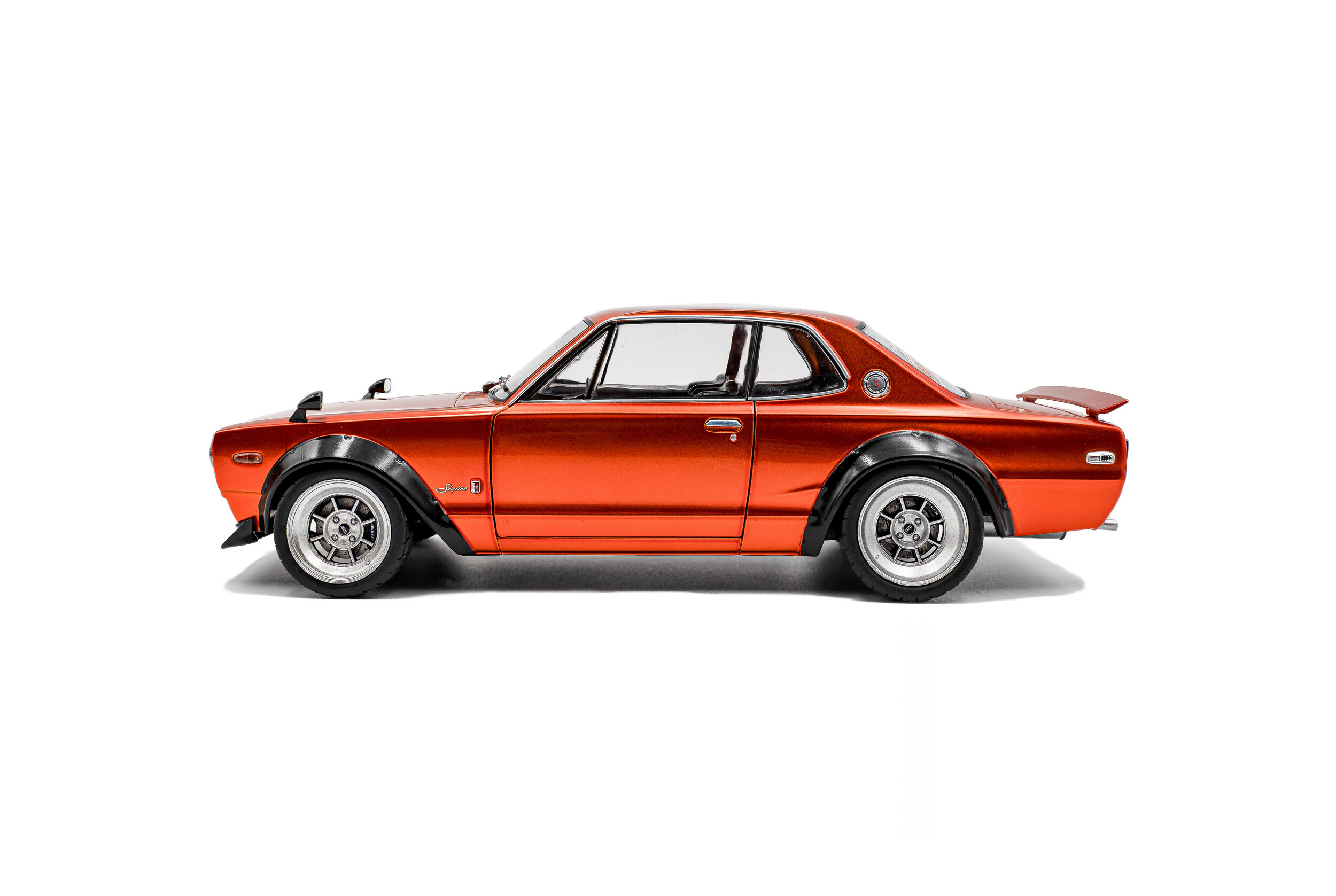 Nissan Skyline (C10) Hakosuka SOLIDO WORKS – laranja metálico – 1970 