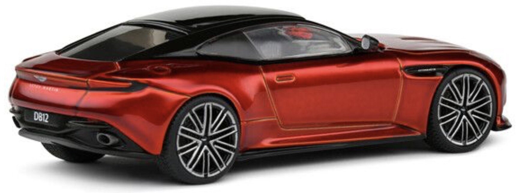 Aston Martin DB12 2023 