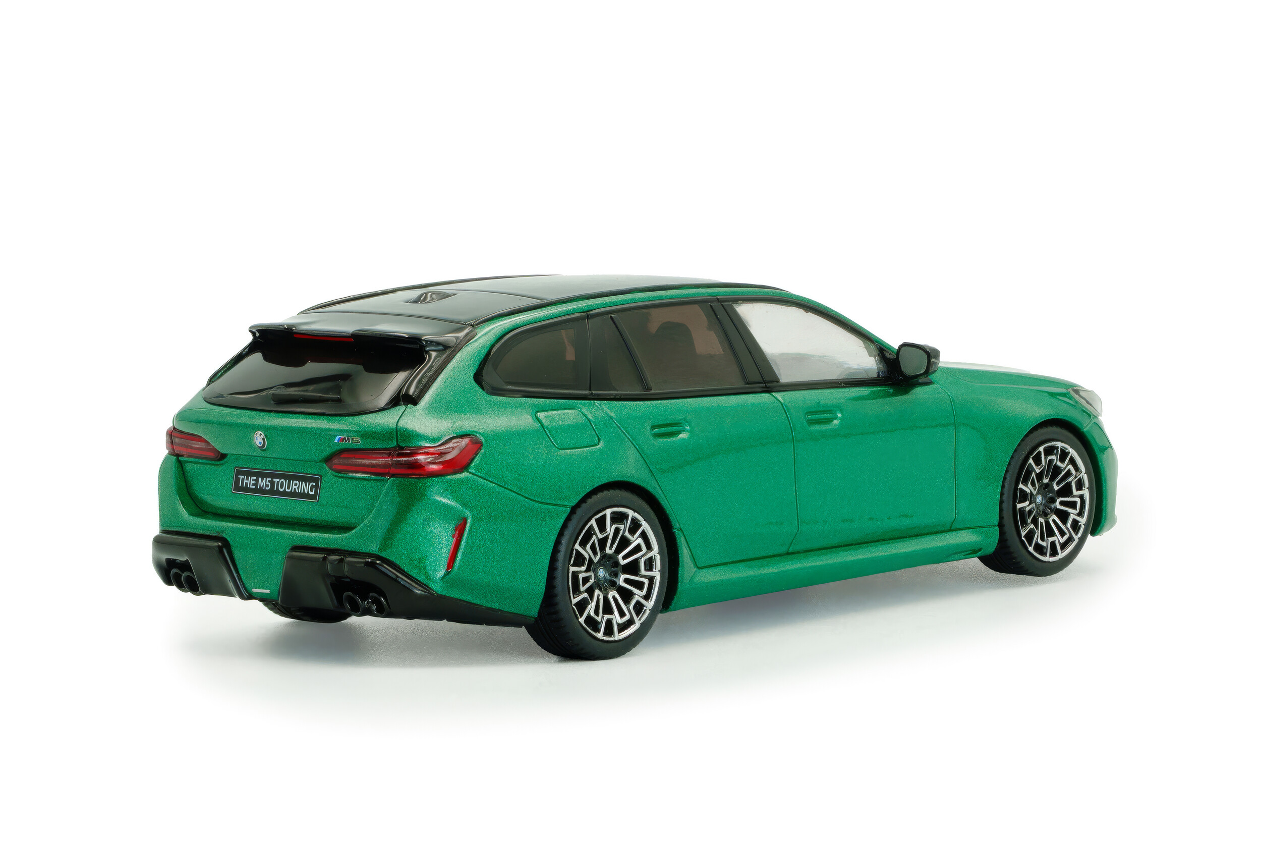BMW M5 Touring – Verde Ilha de Man – 2024
