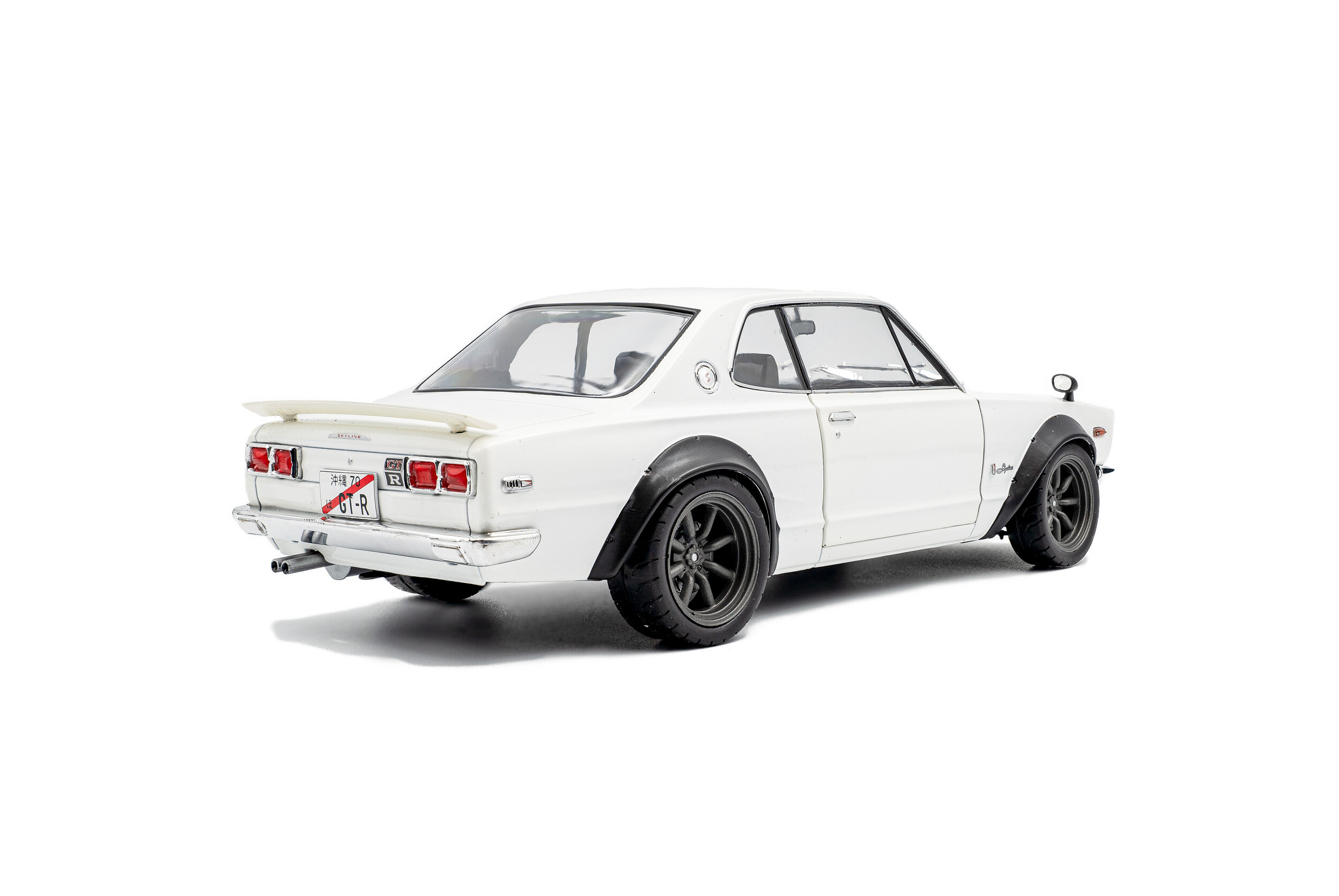 Nissan Skyline (C10) Hakosuka SOLIDO WORKS – Branco Pérola – 1970 