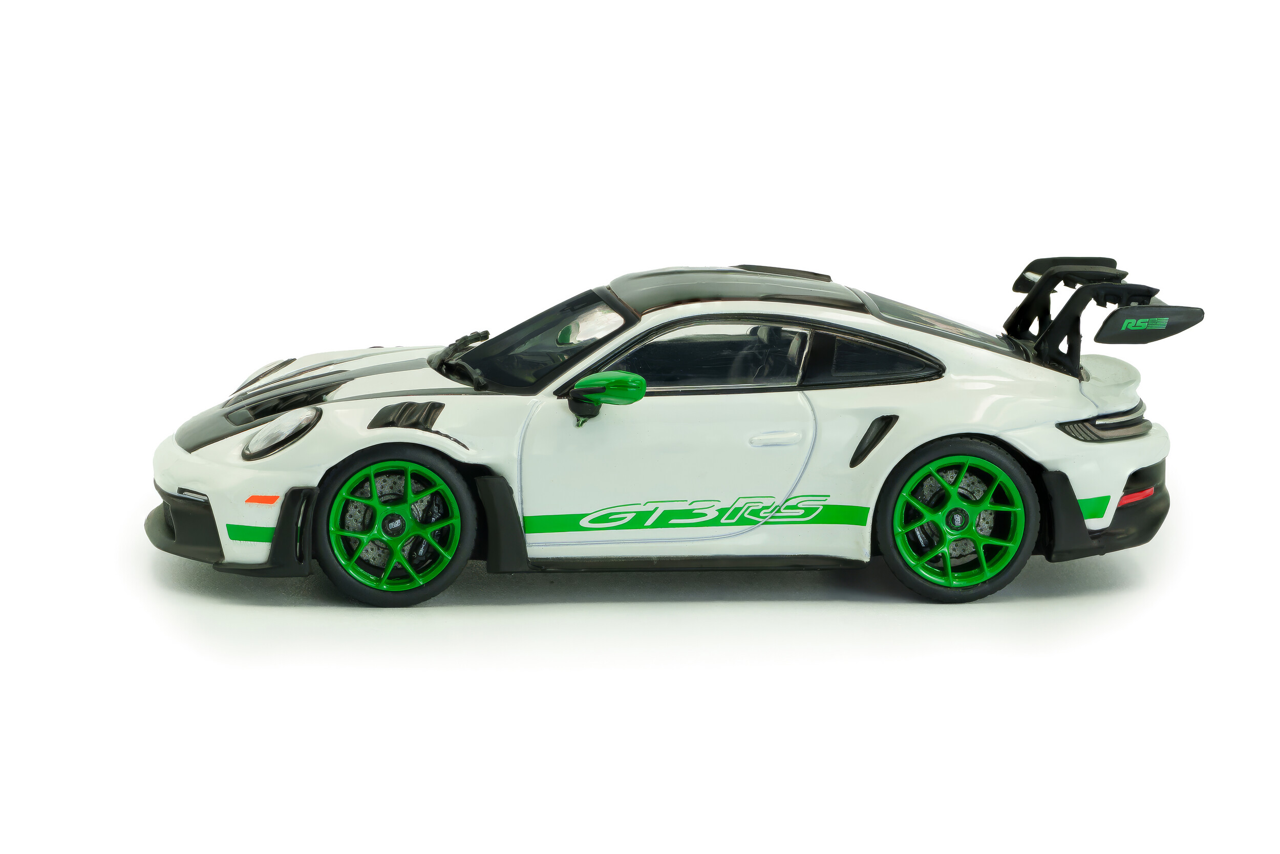 Porsche 911 (992) GT3 RS Tribute to Carrera RS Package – Branco com Verde – 2023 