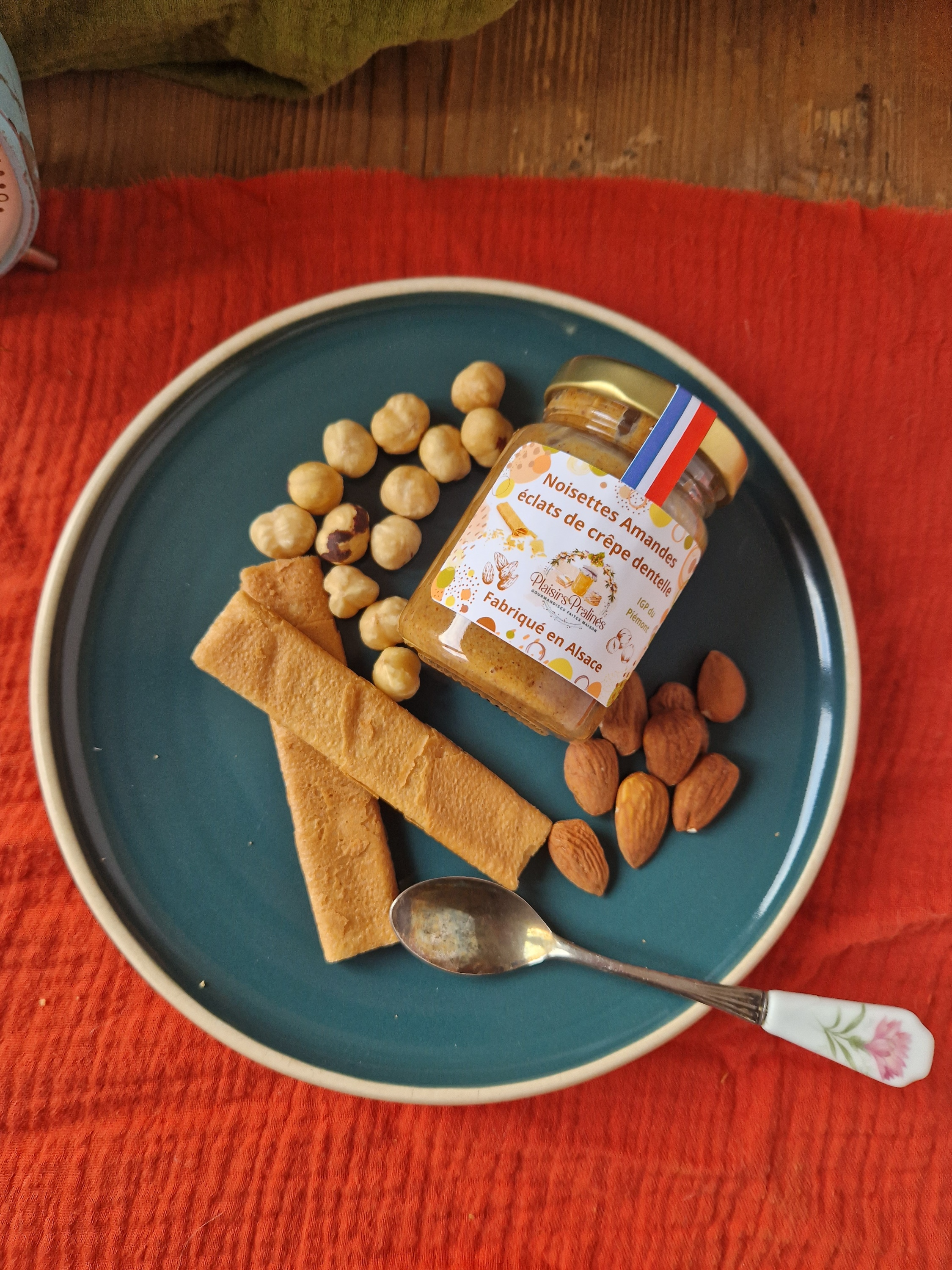 Praliné Biscuité Noisettes amandes éclats de crêpe dentelle