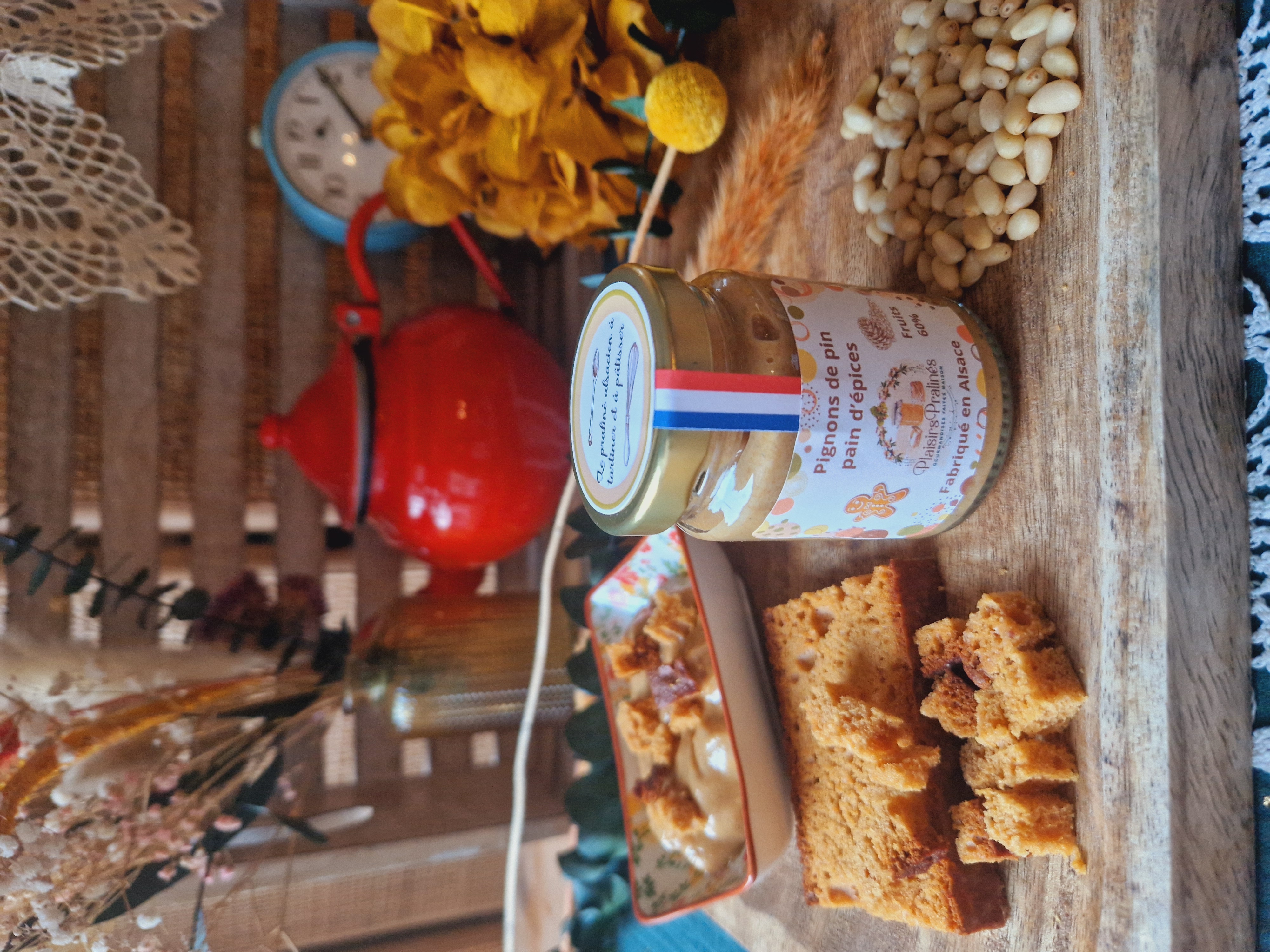 Praliné Biscuité Pignons de pin pain d'épices