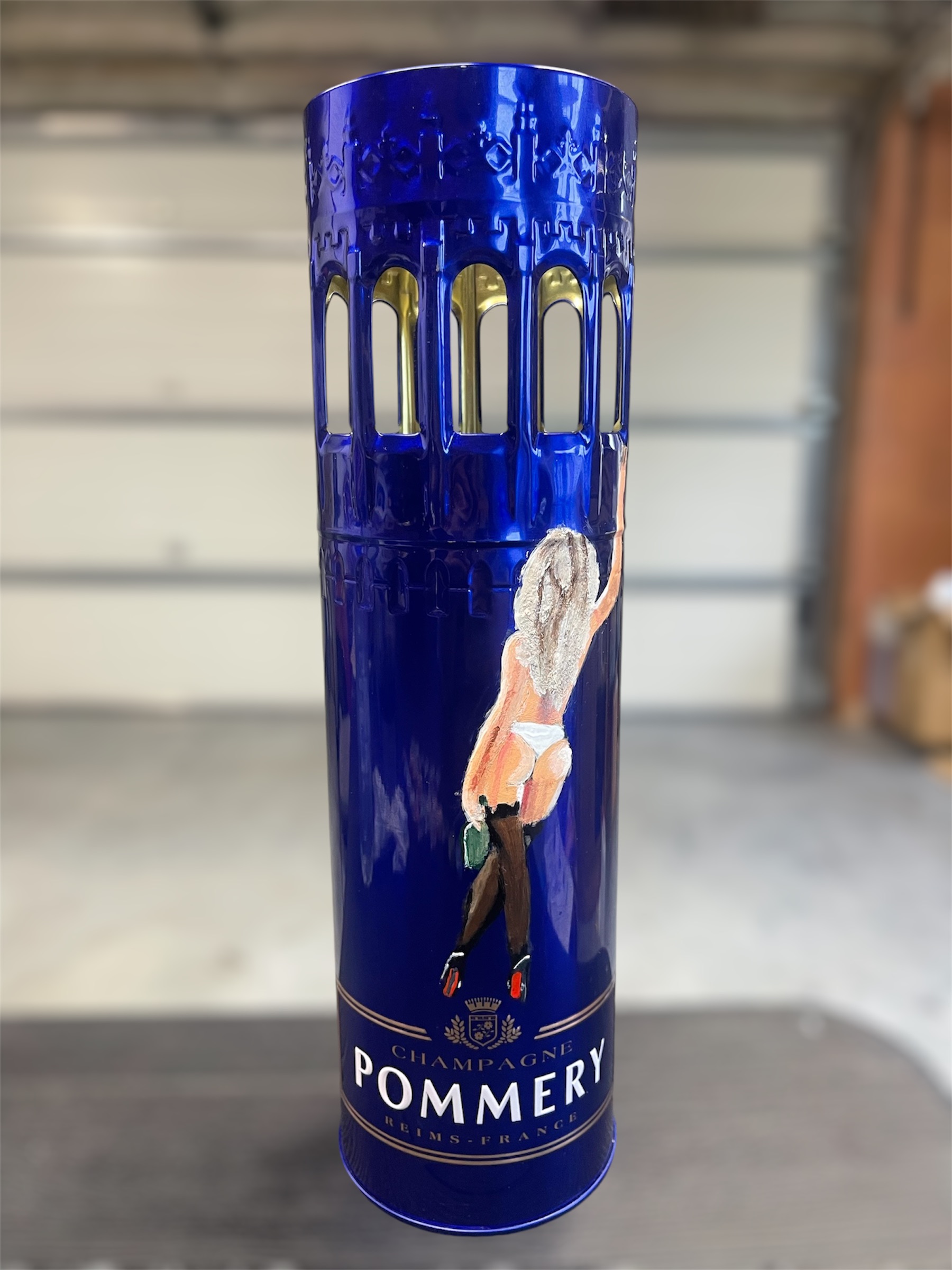 Royal Pommery Girl
