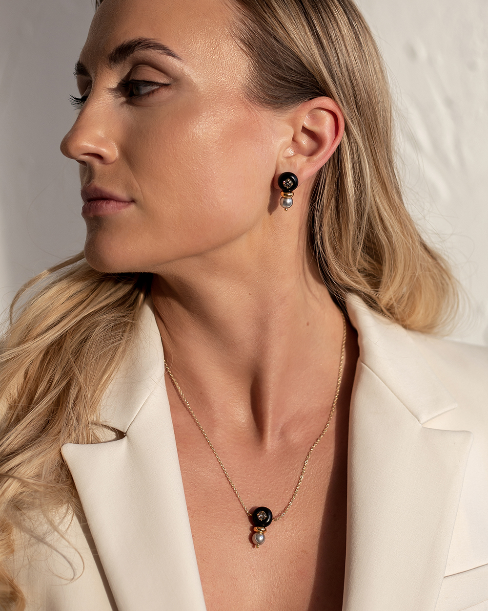 Auskarai "Naira", Black