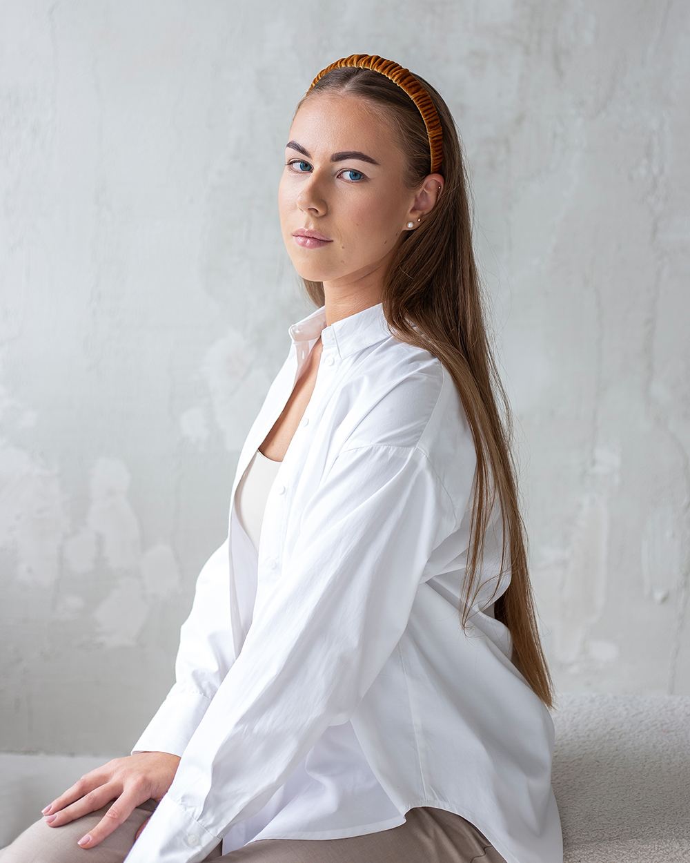 Rauktas aksominis lankelis, Golden