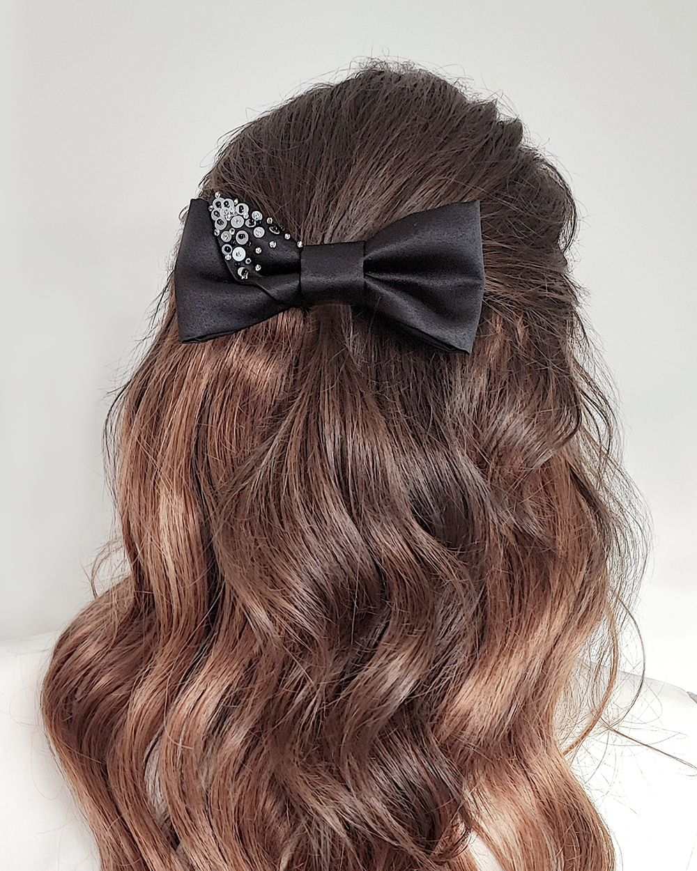 Satino kaspinėlis - segtukas, Black