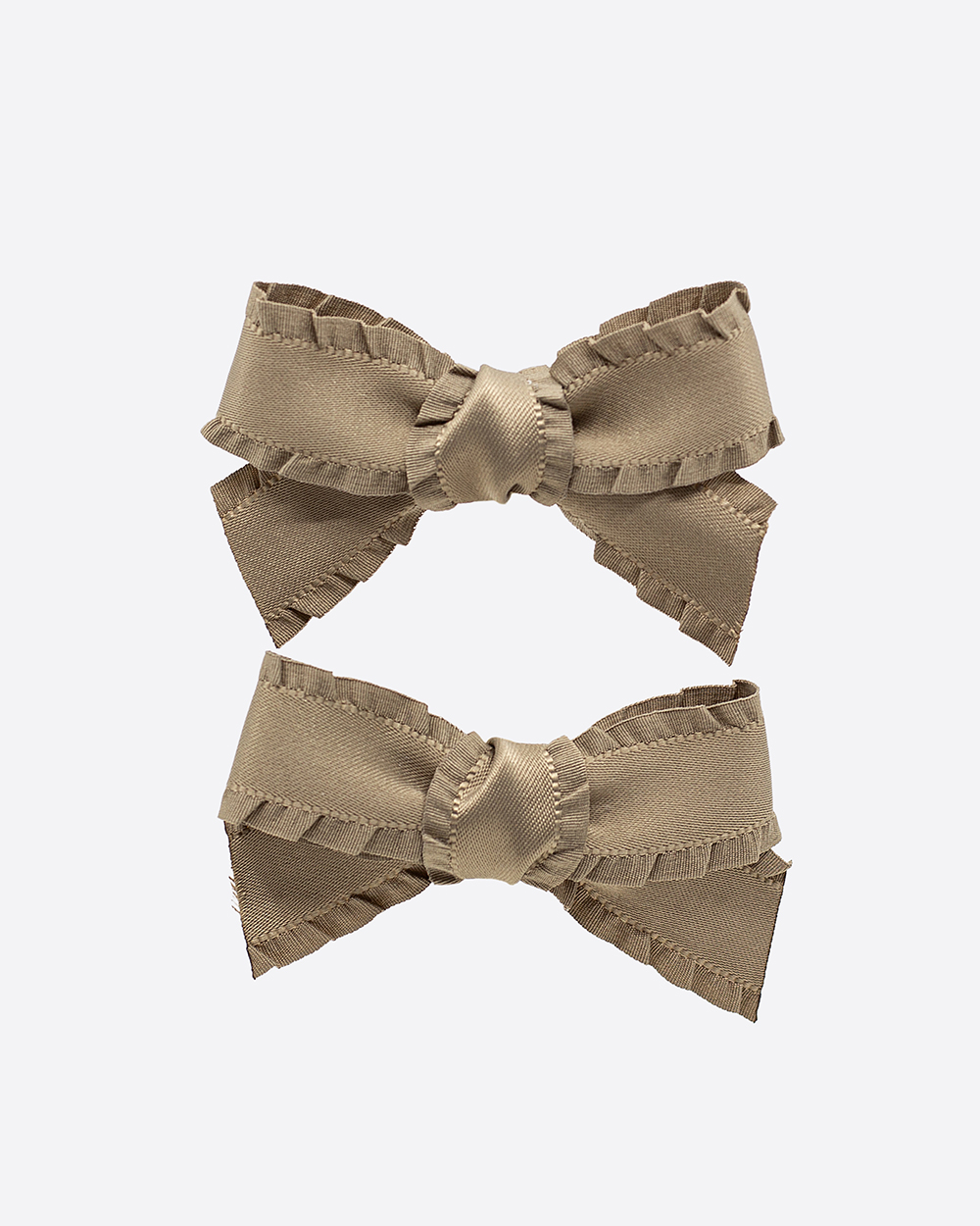 Segtukai rauktais krašteliais, Rusvi