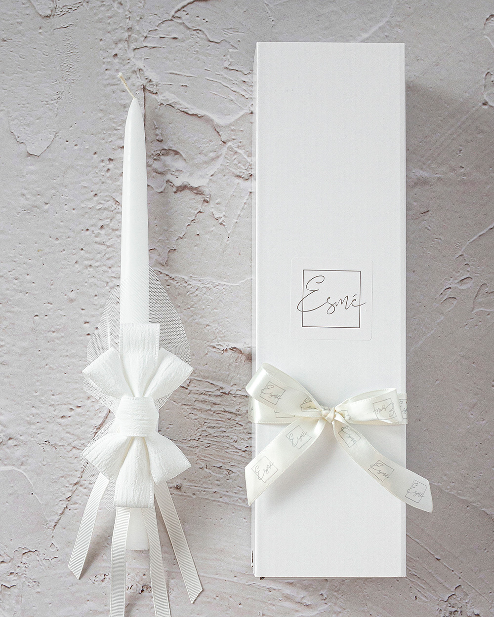 Krikšto žvakė su matiniu kaspinu