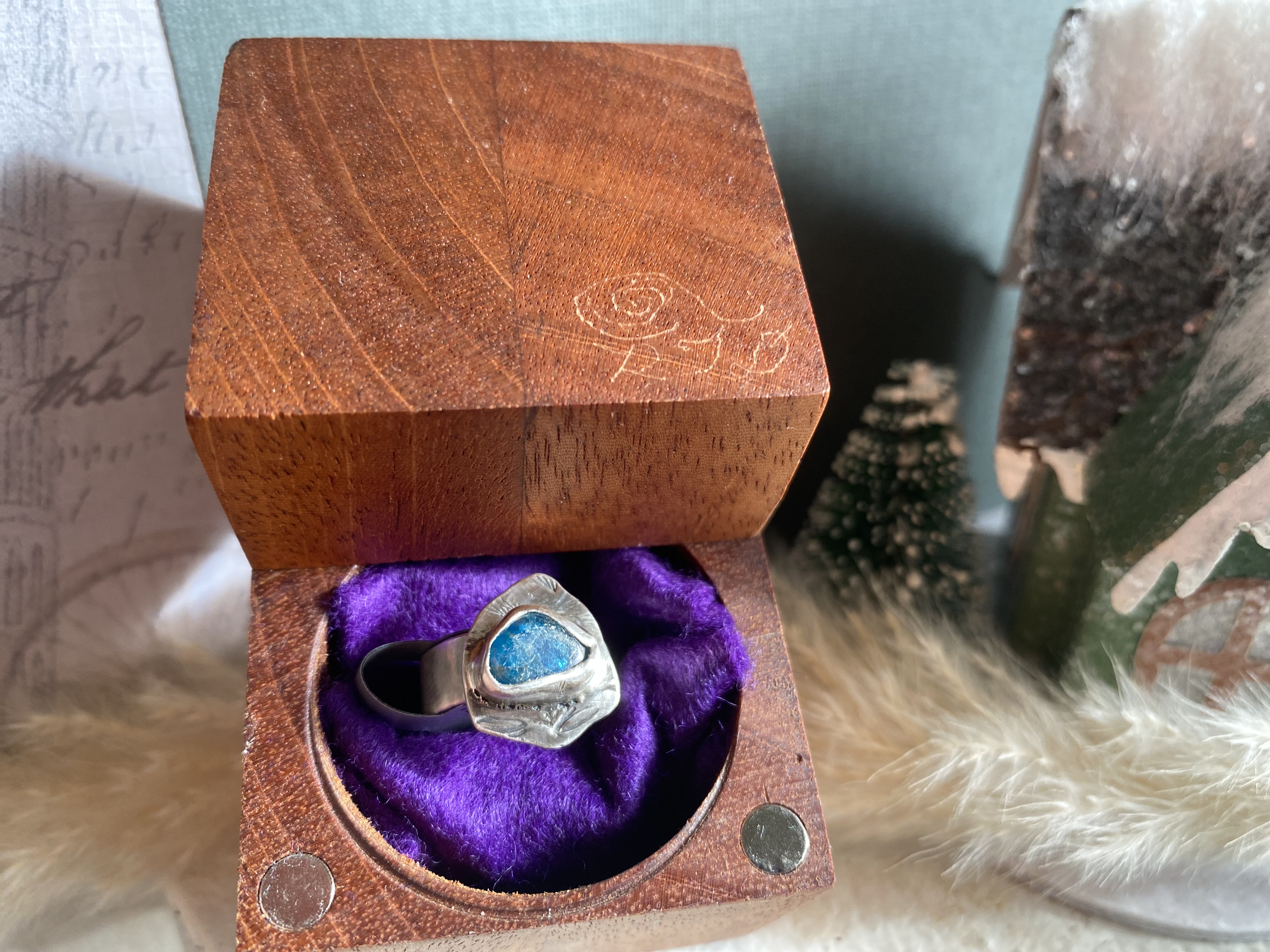 Blue Apatite Freeform Triangle Ring in Sterling Silver Hand-stamped with Wispy Detail Sturdy Width Ring Band Size 5.75