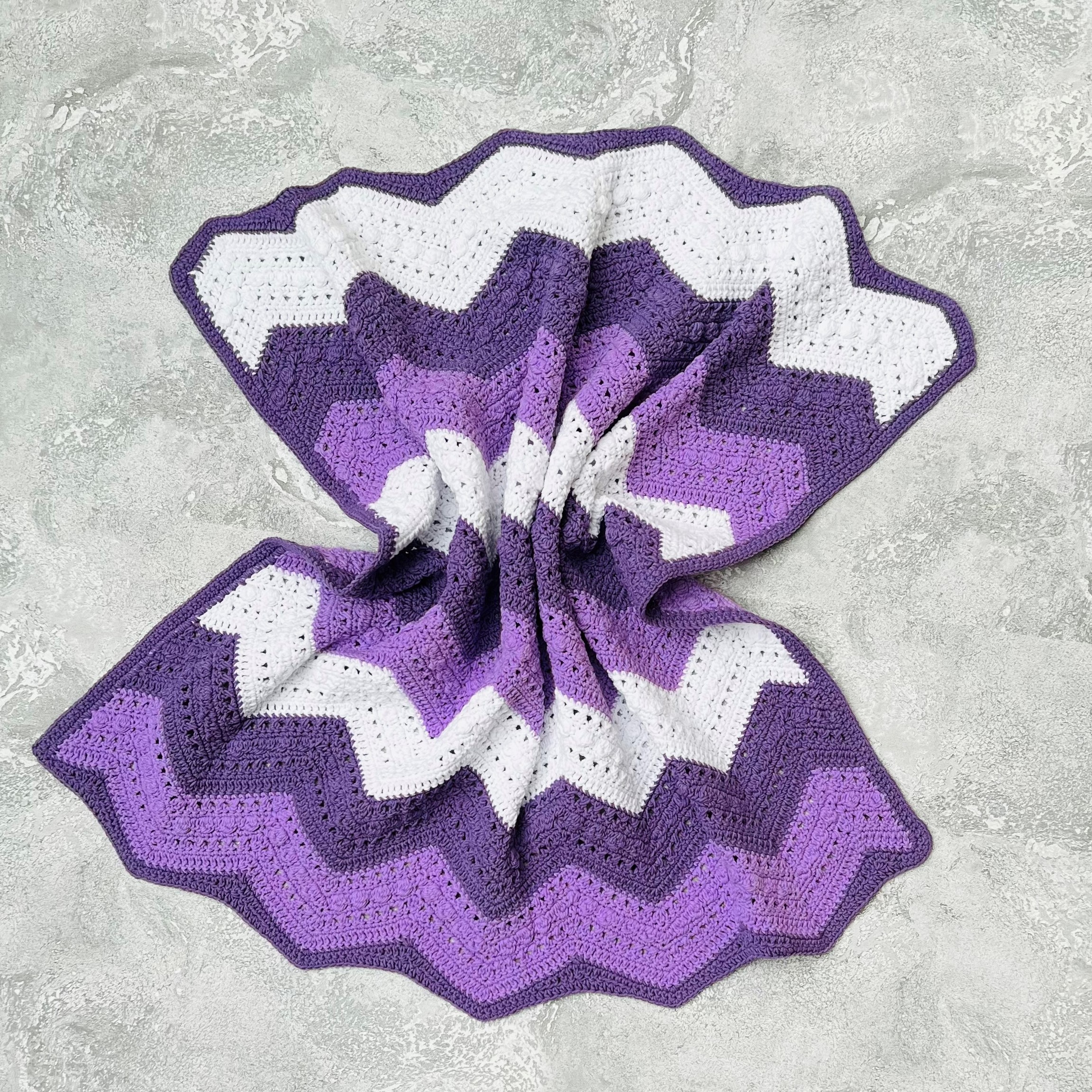 Spalvotas pledukas kūdikiui