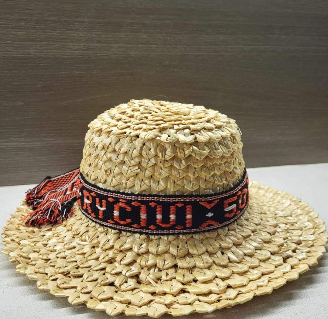 Tautinė juosta su užrašu