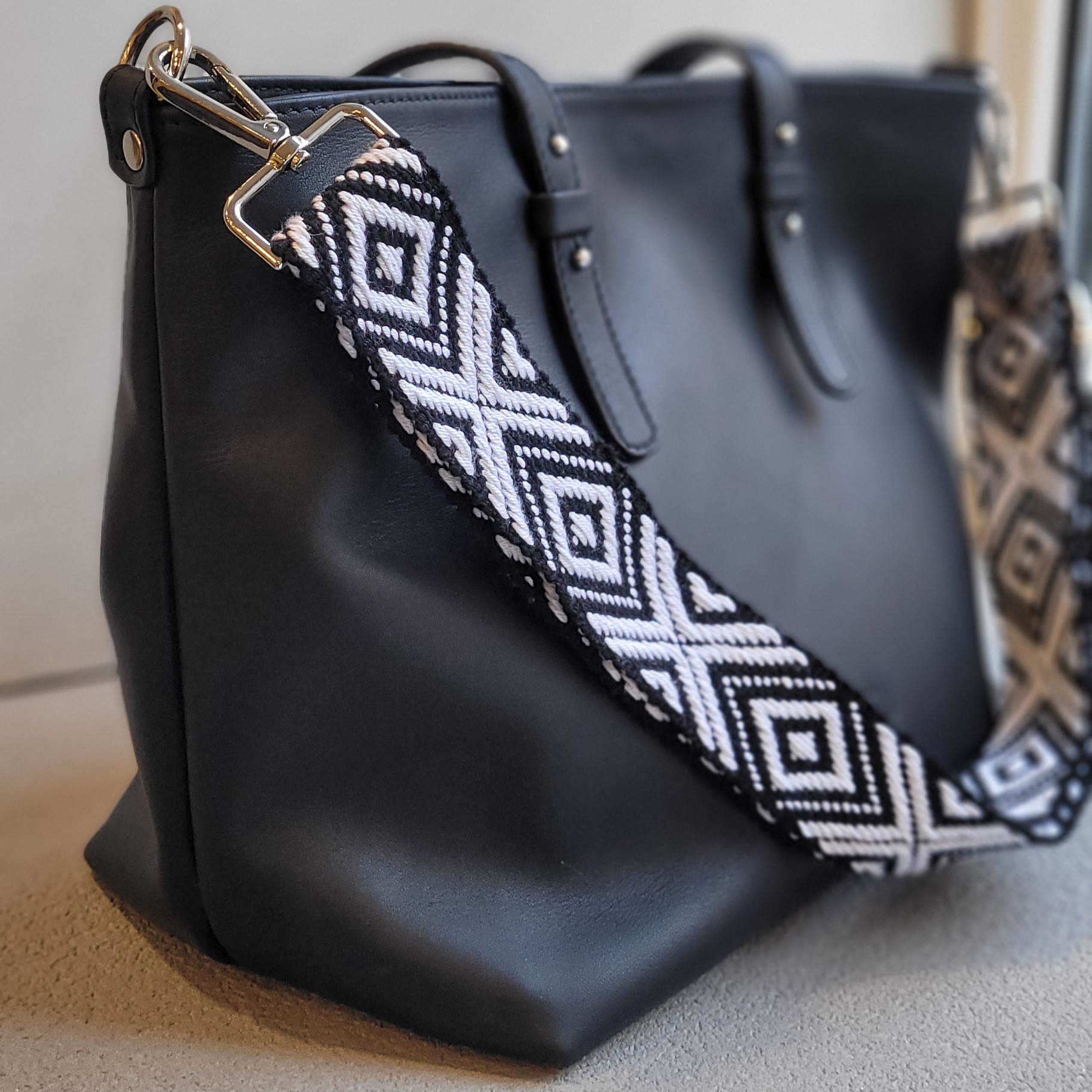 Odinė rankinė "Tote"