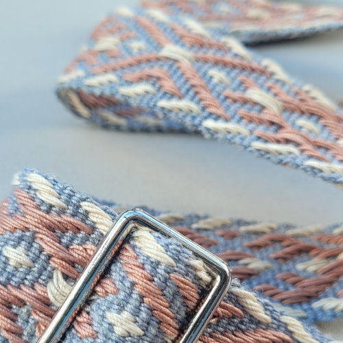 Rankinės diržas Pelenų rožė