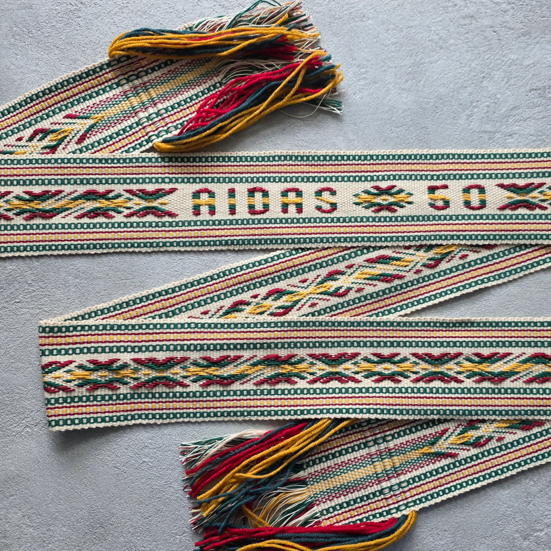 Austa juosta Trispalvės kelias