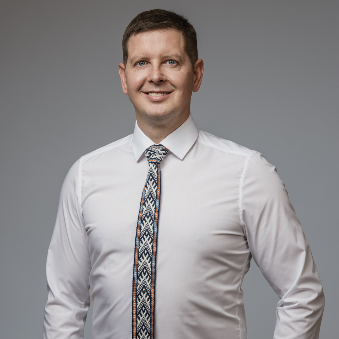 Mėlynas kaklaraištis Žirgeliai