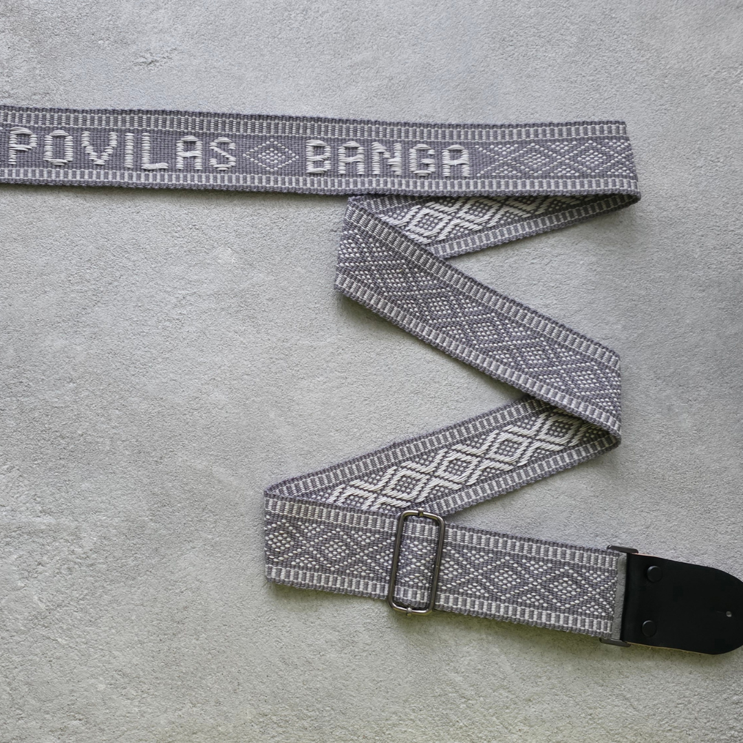 Vardinis diržas gitarai