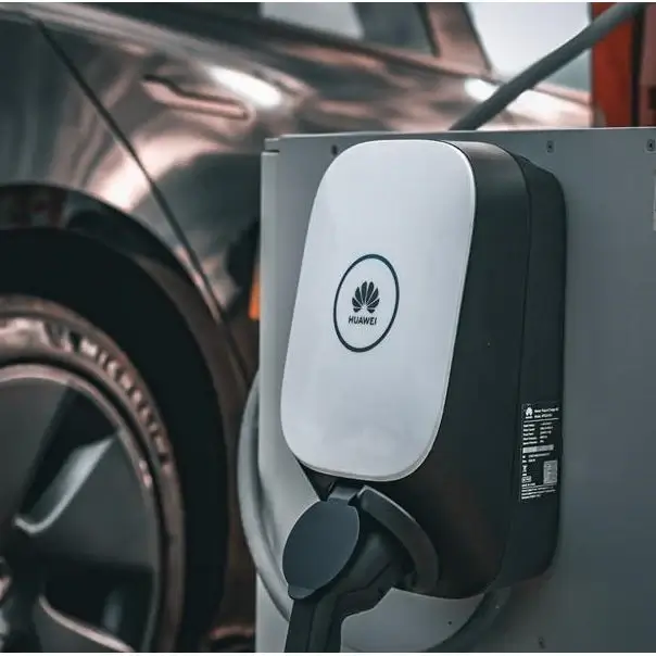 Borne de recharge Huawei  monophasée 7,4KW/32A 