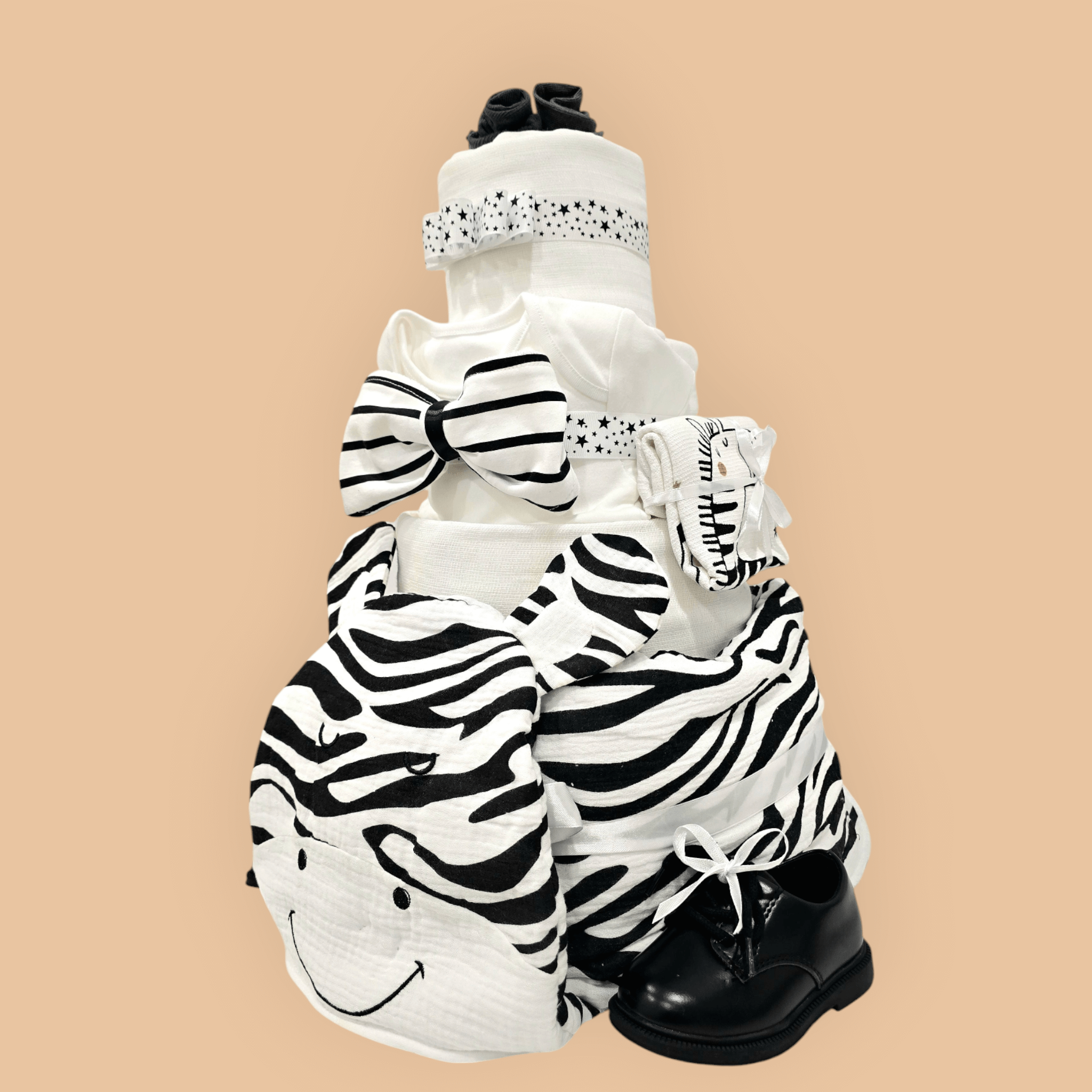 Mega  sauskelnių tortas 4  aukštų "Zebras"