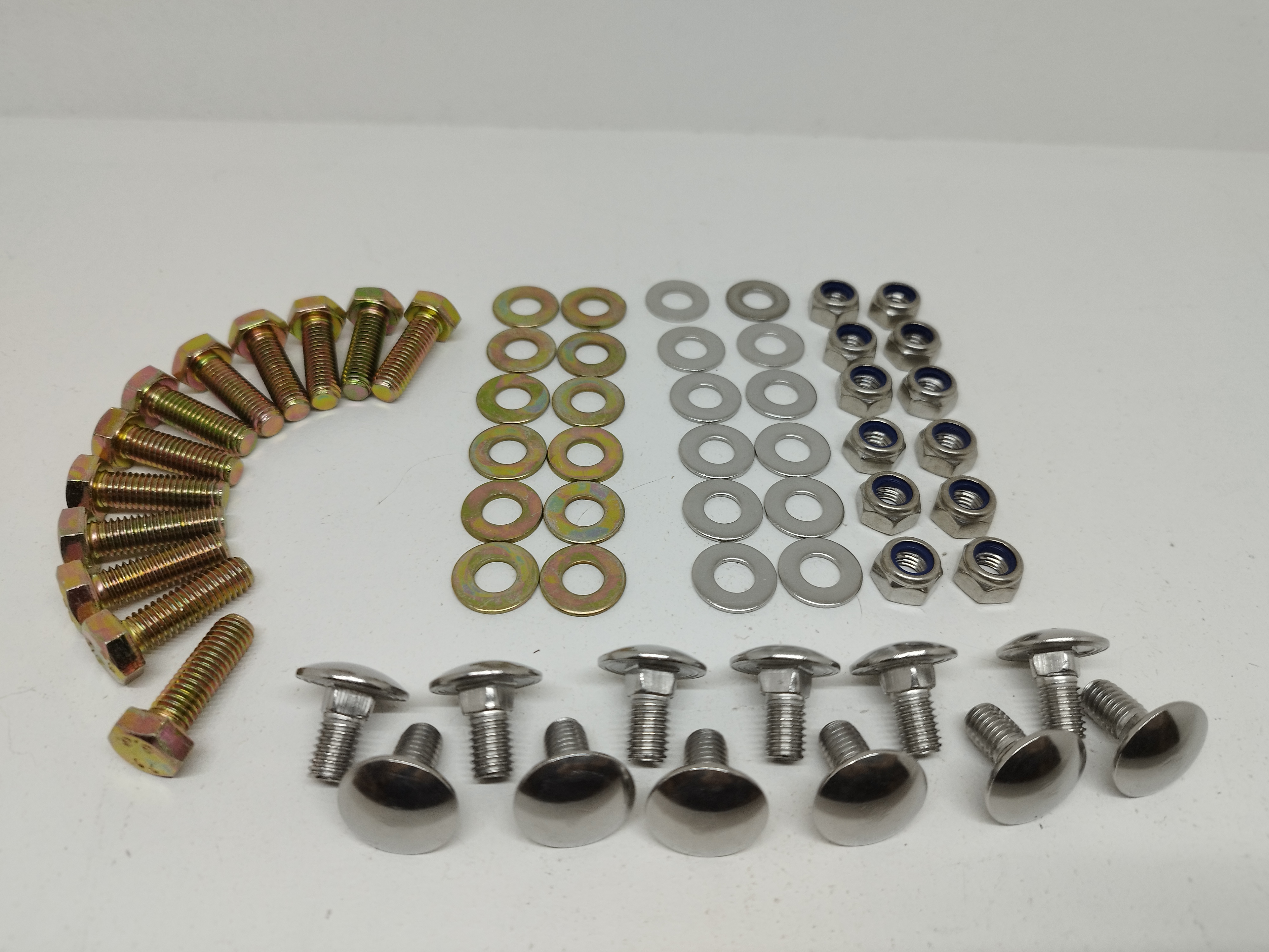 Kit de montage 2 pares chocs VW cox coccinelle (gros modèle)