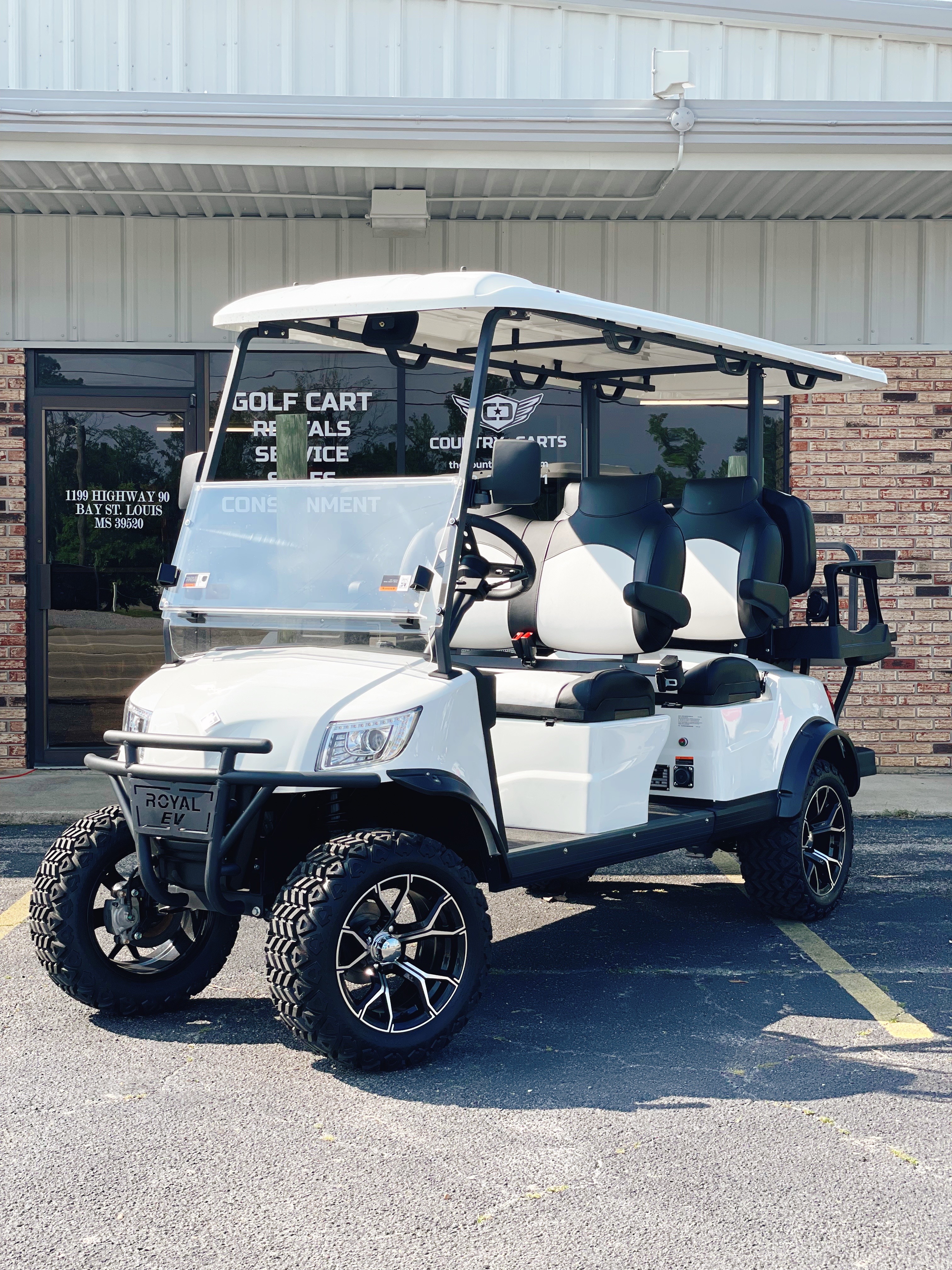 2023 Royal EV Ambassador 6 Lithium Lifted