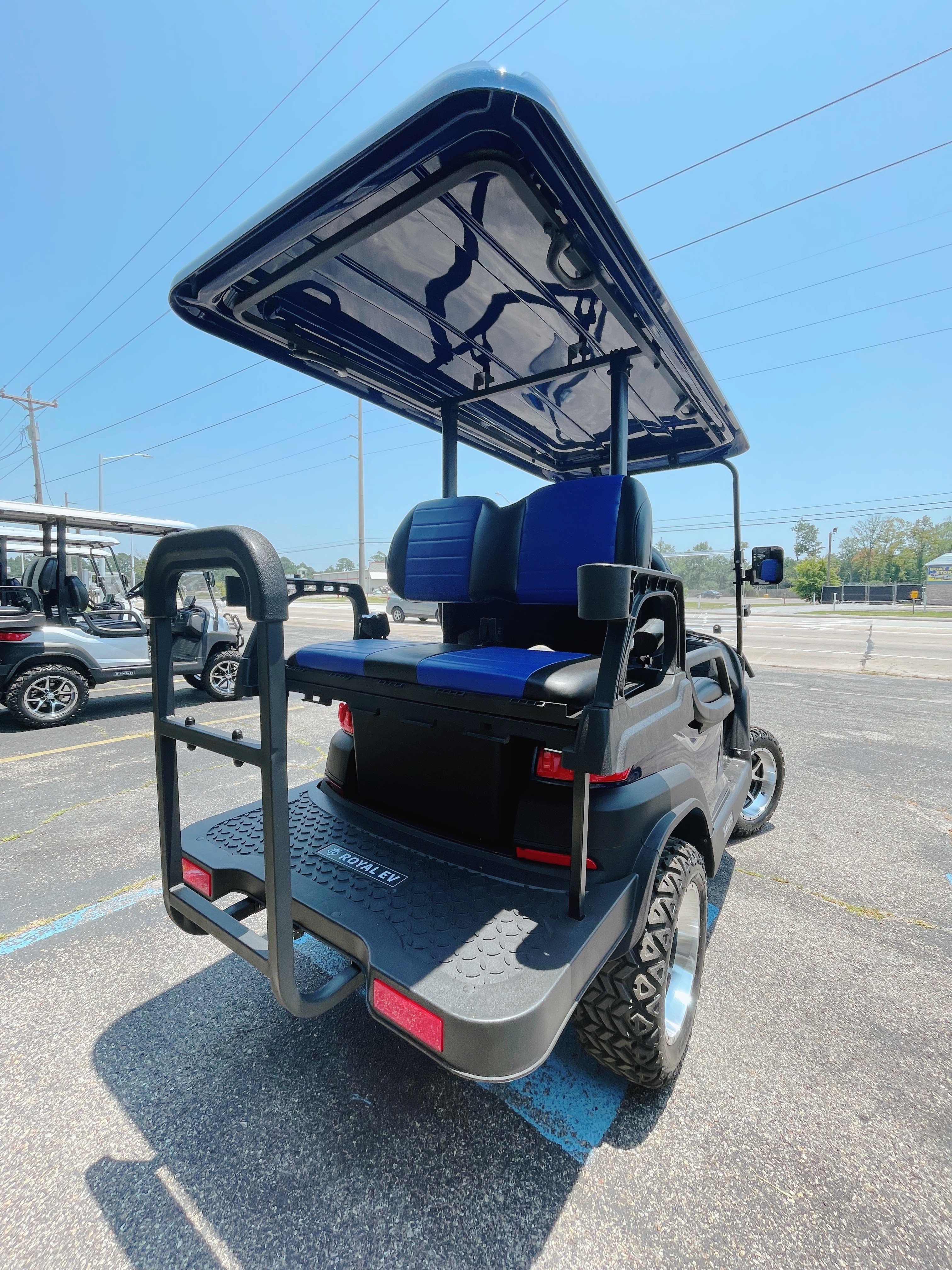 2023 Royal EV Crown 4L-L 72V